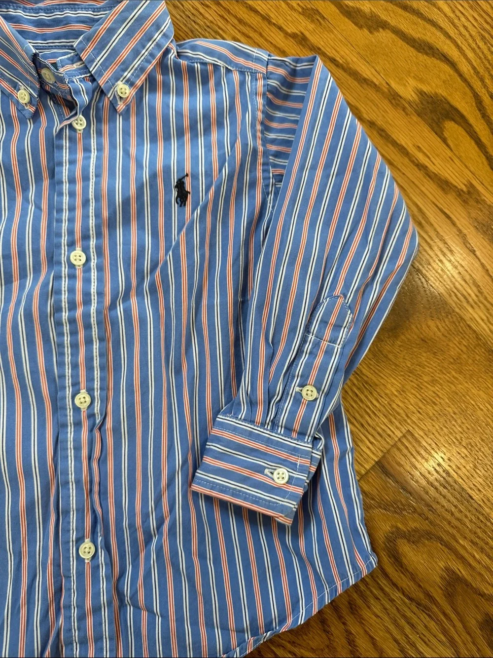 Boy’s Ralph Lauren Button Up/Button Down Shirt. Size 3/3T. Like New Condition.